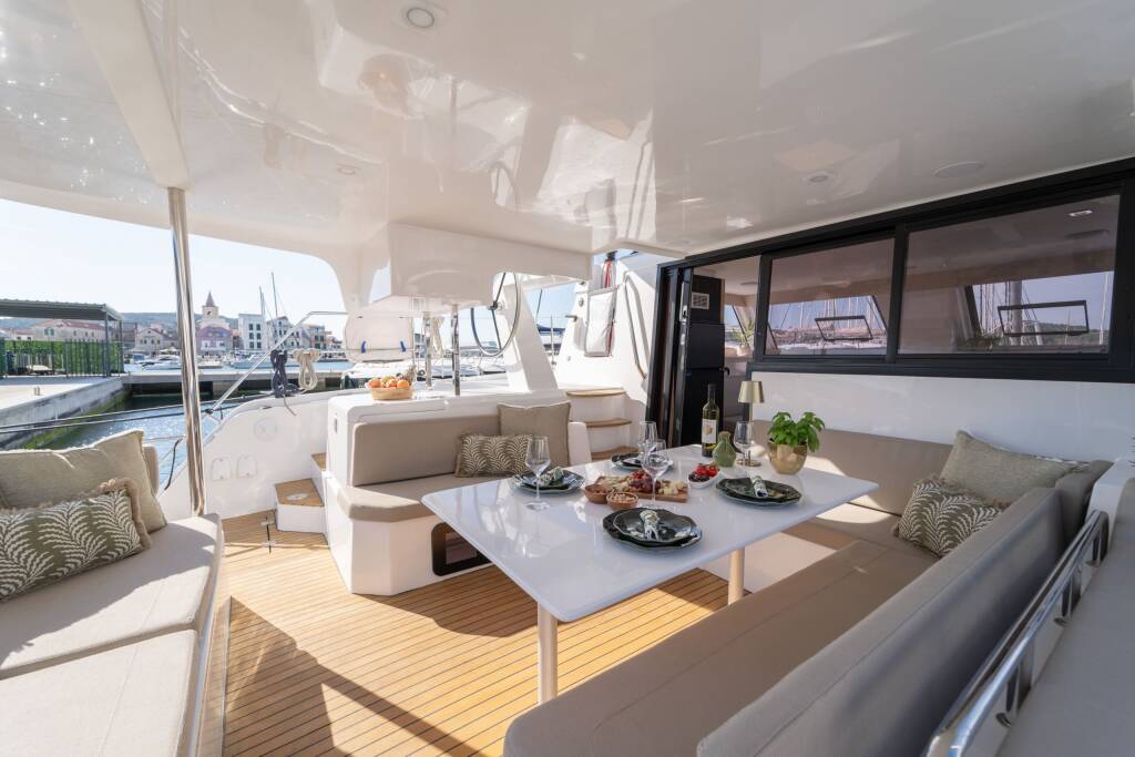 Aventura 37 Aruna