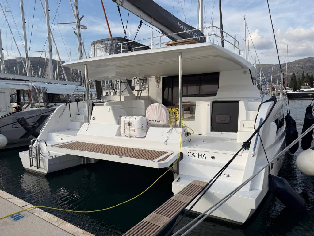Aventura 45 Cajha