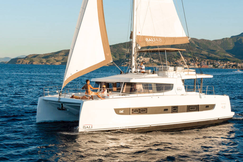 Bali 4.8 Luna 2