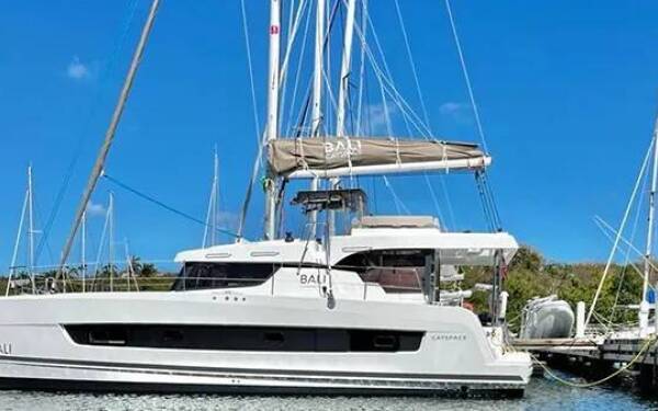 Bali Catspace OW Yamas