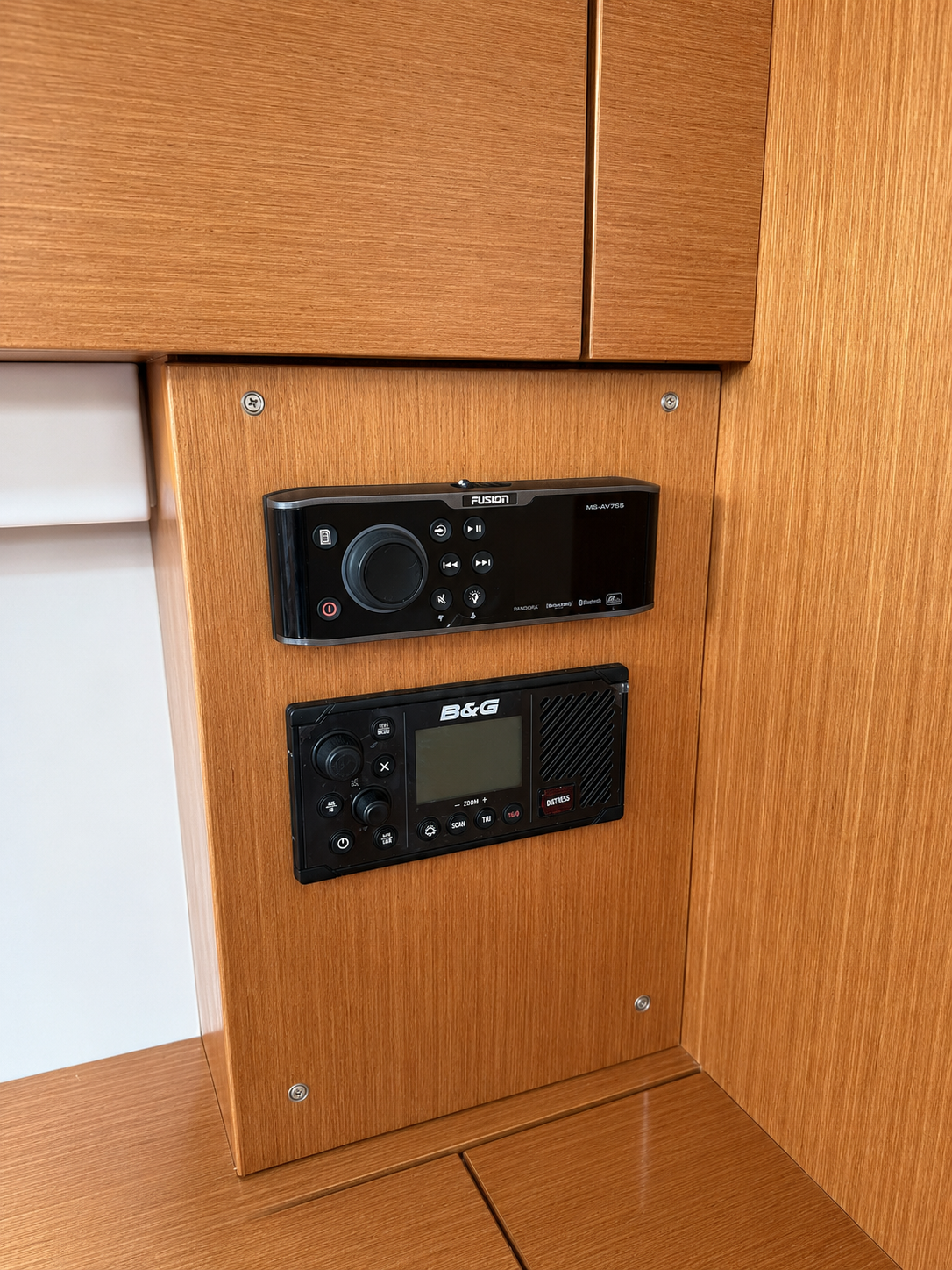 Bavaria C42 Silver VII