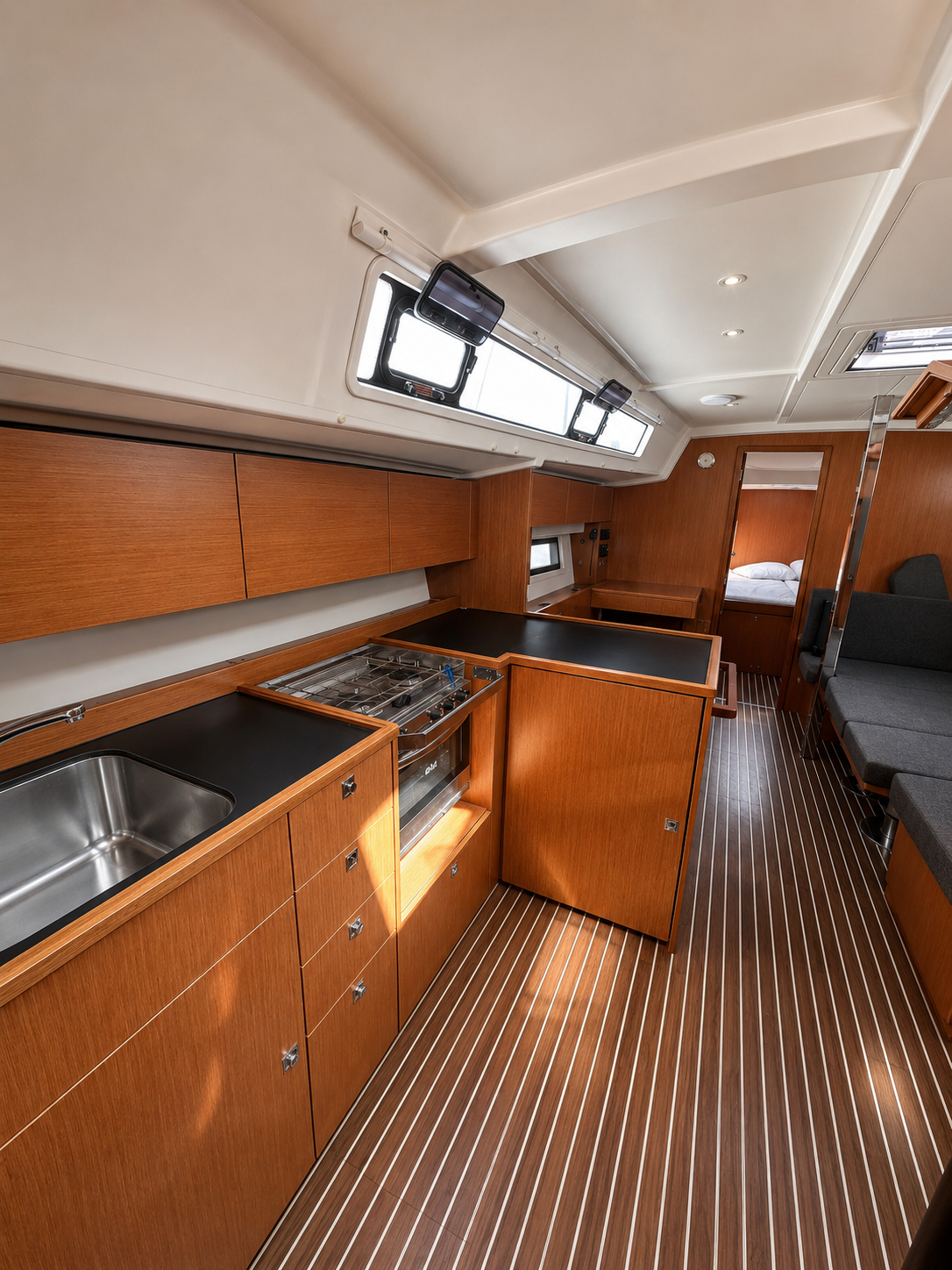 Bavaria C42 Silver VII