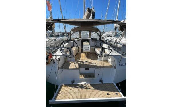 Bavaria C42 Sakura J
