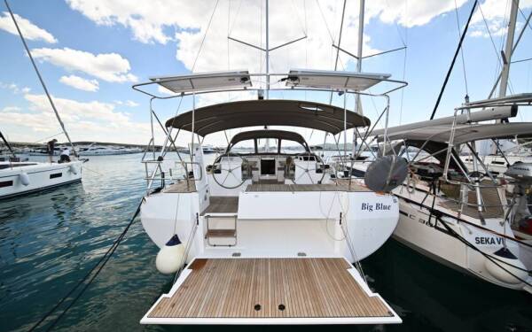 Bavaria C50 Big Blue