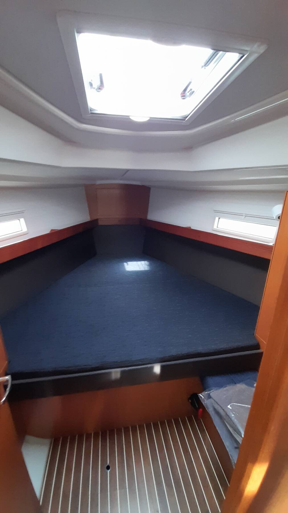 Bavaria Cruiser 37 Nenemia