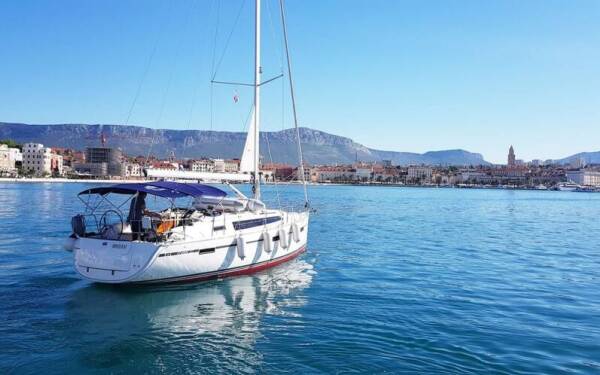 Bavaria Cruiser 37 Smiley