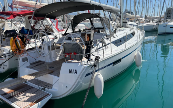 Bavaria Cruiser 37 Mia