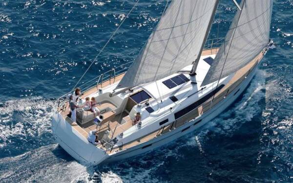 Bavaria Cruiser 46 Vela