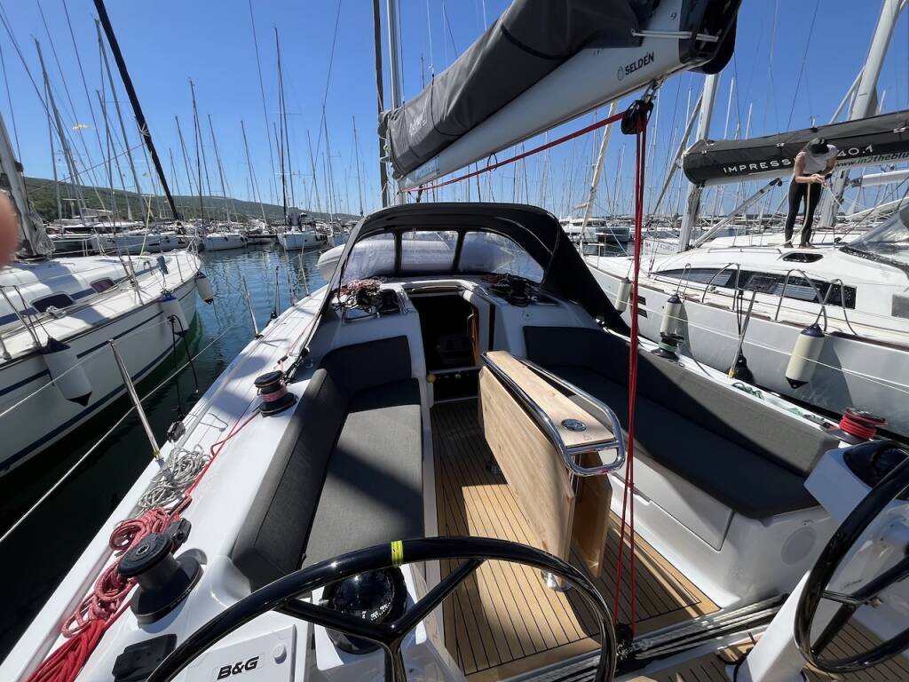 Dehler 38 SQ Ship Happens