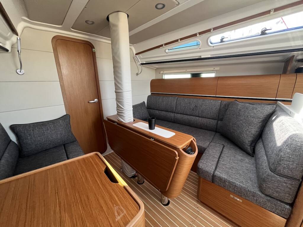 Dehler 38 SQ Ship Happens