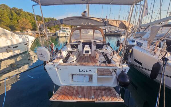 Dufour 360 GL Lola