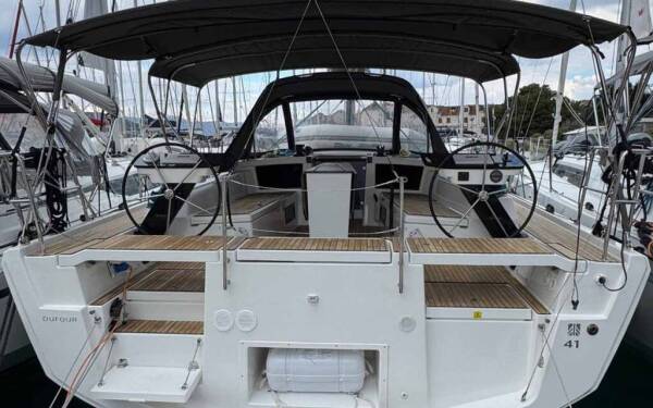 Dufour 41 Fuego del Viento