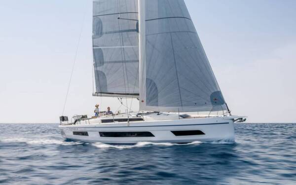 Dufour 41 SEA FOAM