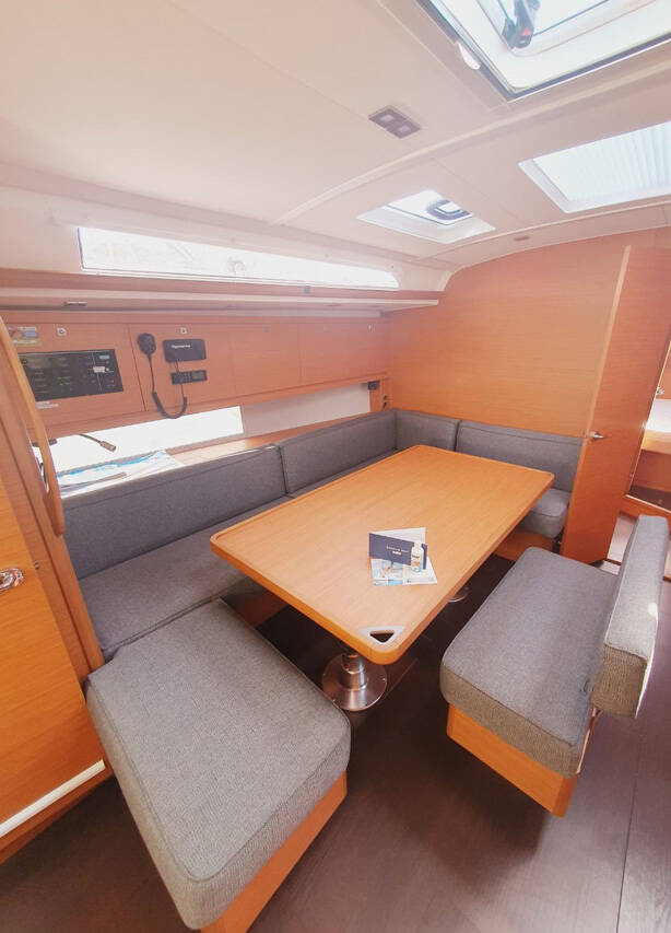 Dufour 470 Sombra del Viento