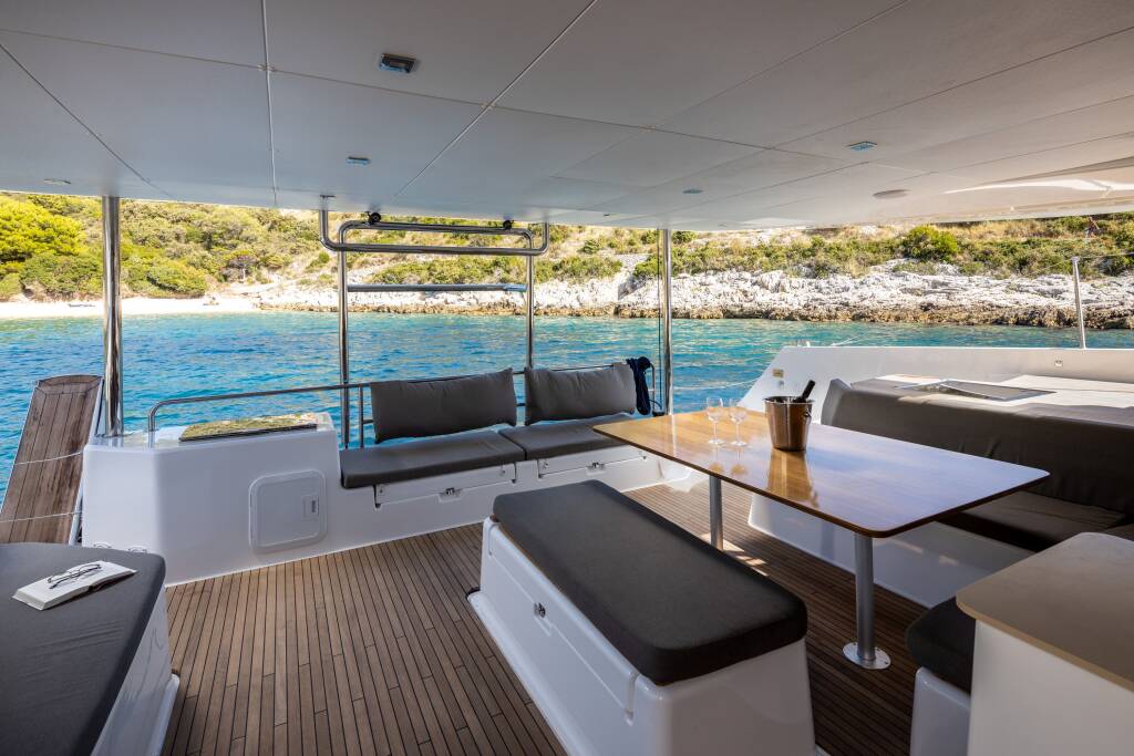 Dufour 48 Catamaran Pax