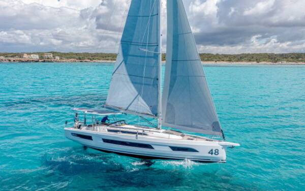 Dufour 48 Mpourini