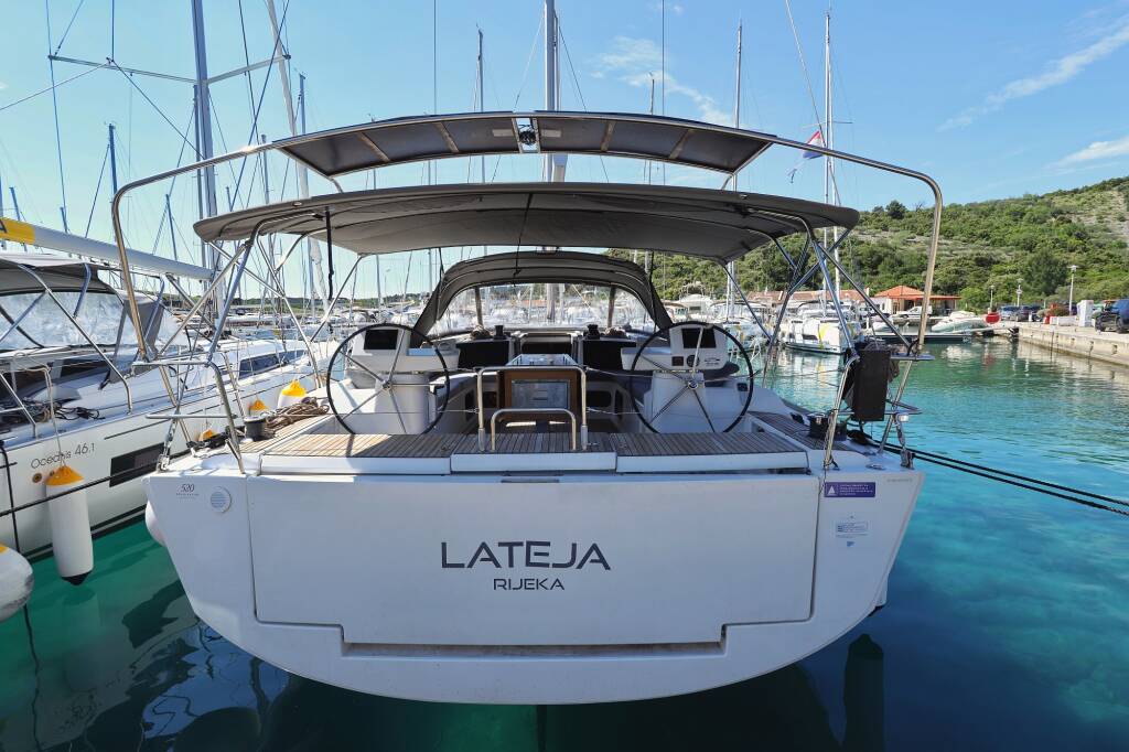 Dufour 520 GL Lateja