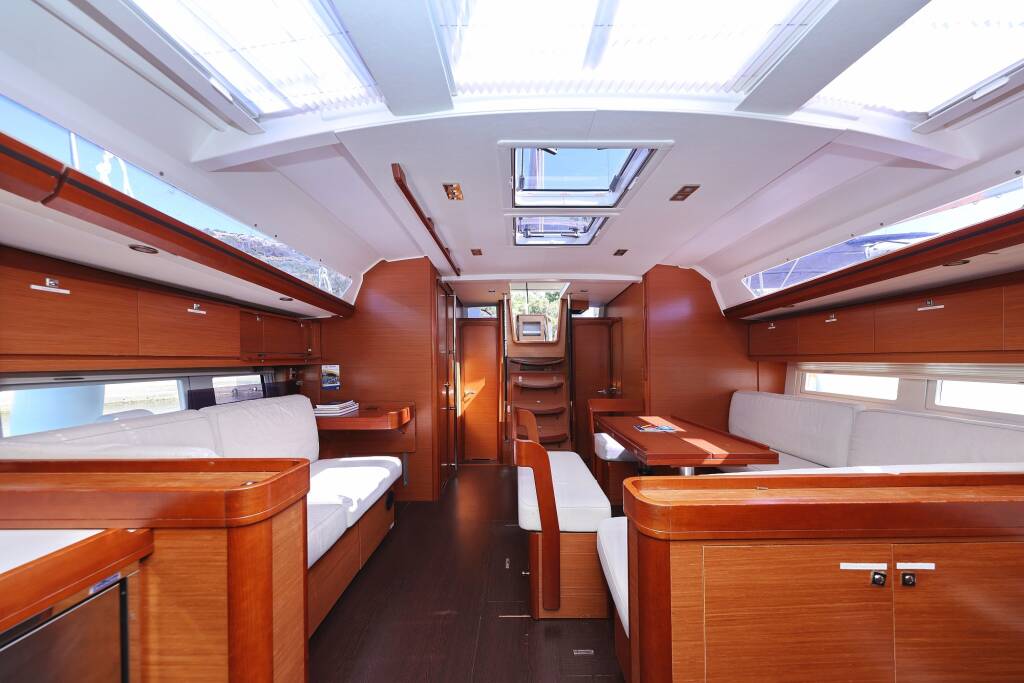 Dufour 520 GL Lateja