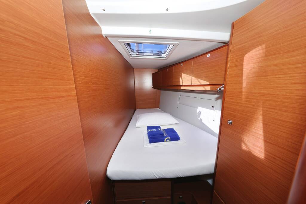 Dufour 520 GL Lateja