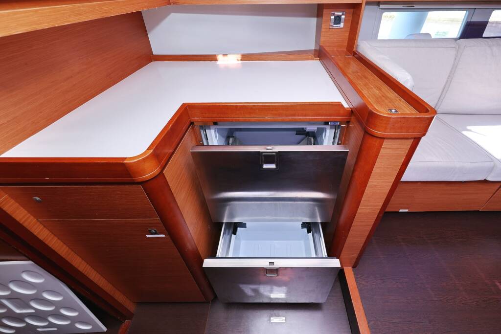 Dufour 520 GL Lateja