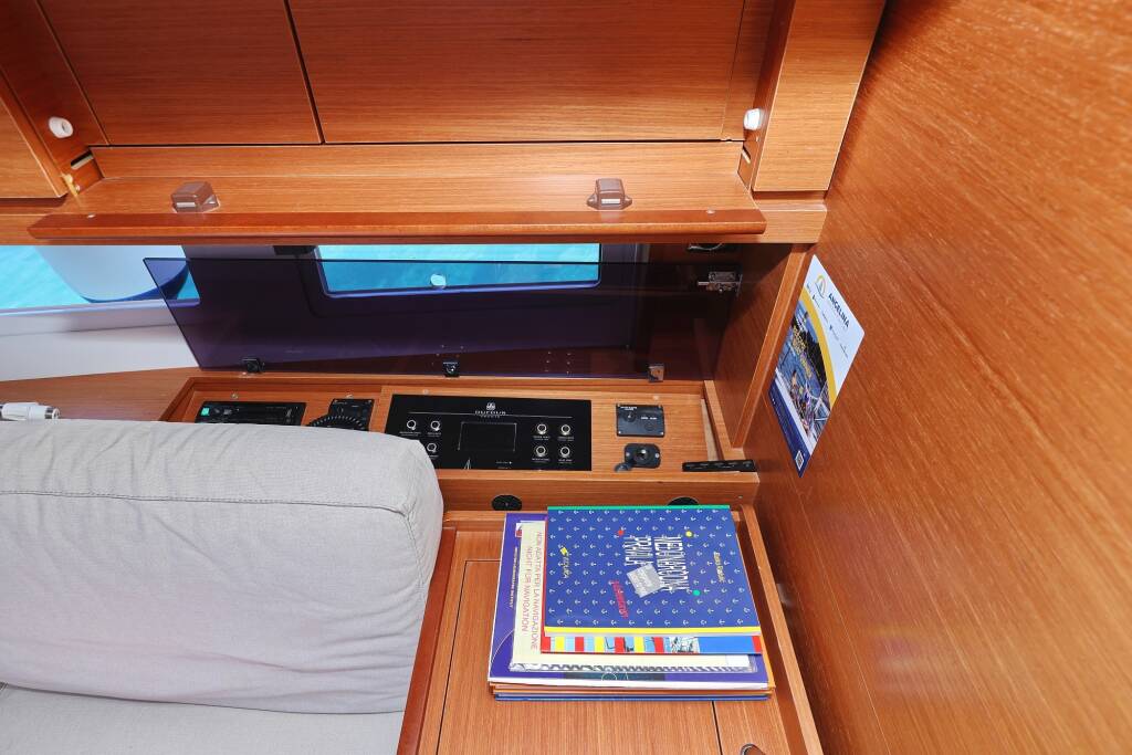 Dufour 520 GL Lateja