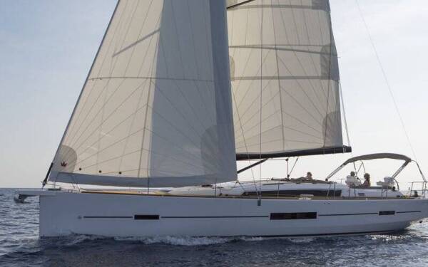 Dufour 520 GL Moscow Mule