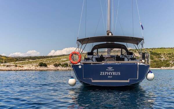 Dufour 520 GL Zephyrus