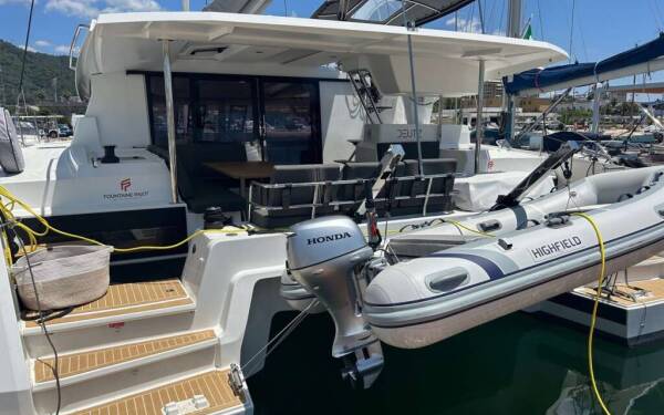 Fountaine Pajot Astrea 42 Deutz