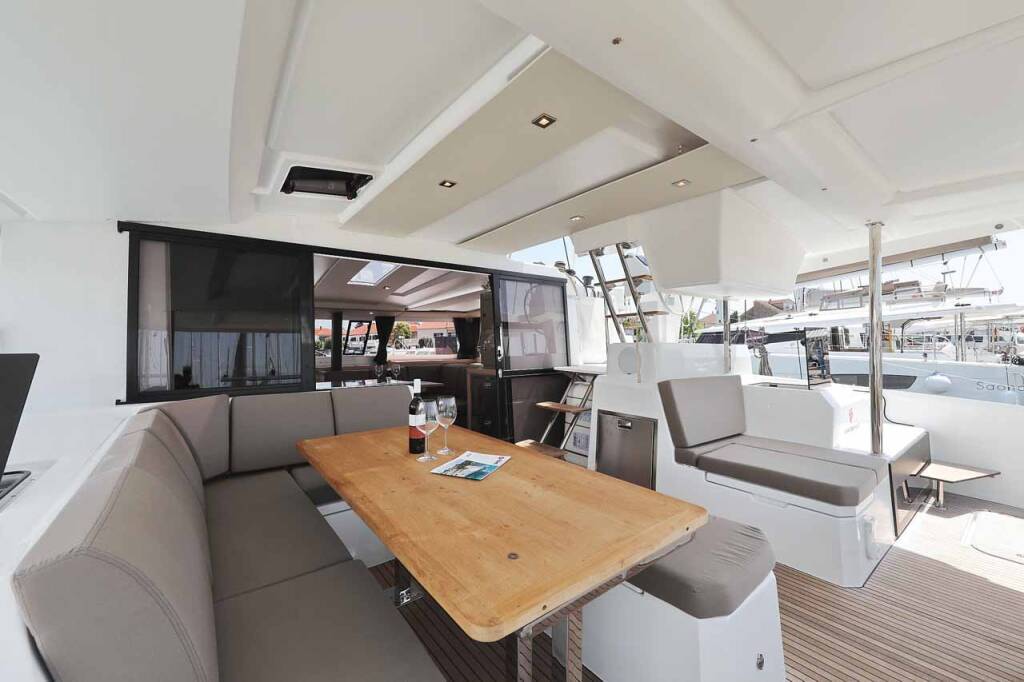 Fountaine Pajot Astrea 42 Bella V
