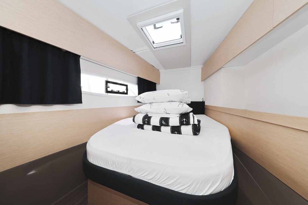 Fountaine Pajot Astrea 42 Bella V