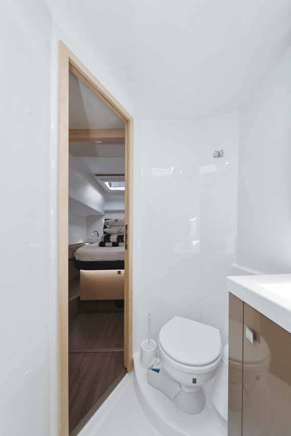 Fountaine Pajot Astrea 42 Bella V