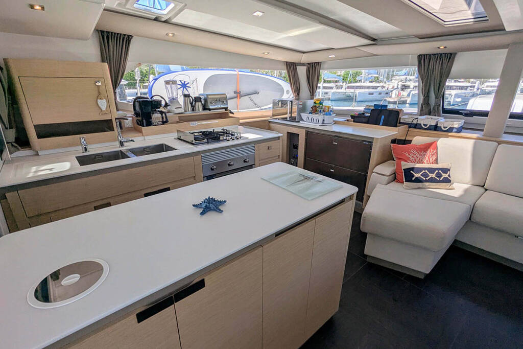 Fountaine Pajot Aura 51 Beachcomber 