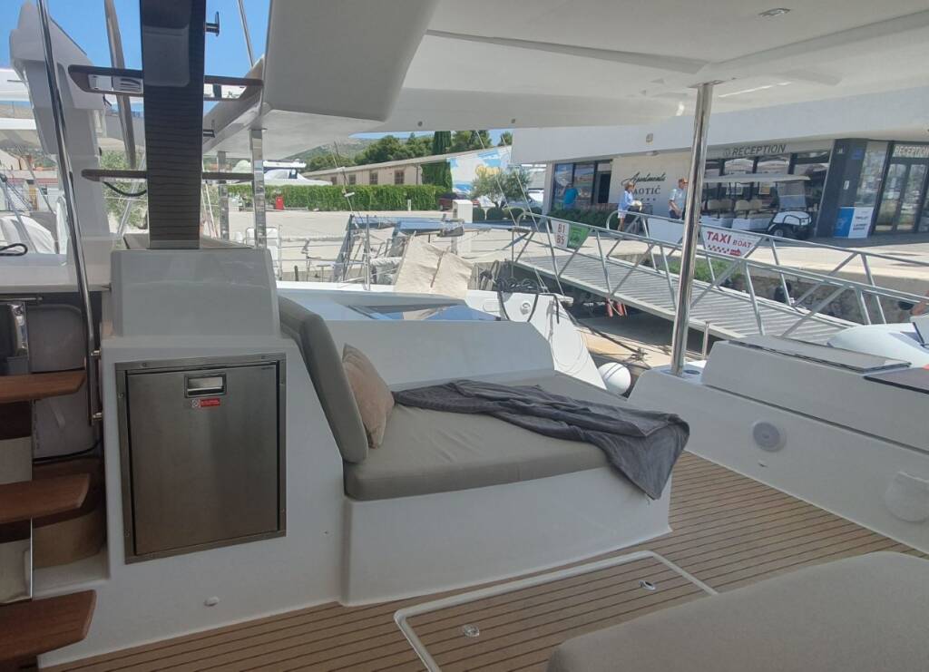 Fountaine Pajot Aura 51 Sunrise