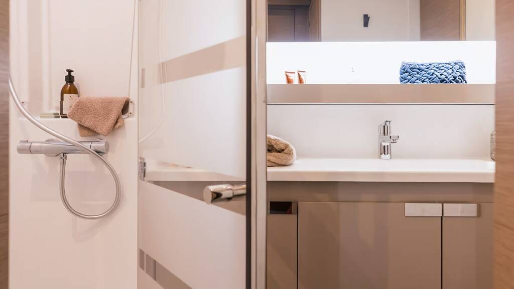 Fountaine Pajot Aura 51 Mer Sea