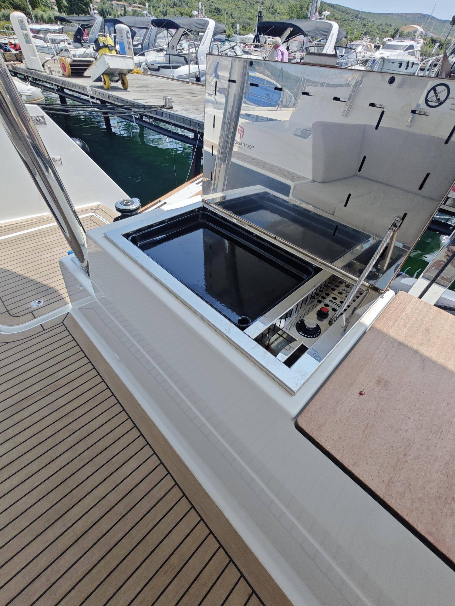 Fountaine Pajot Elba 45 Caramita