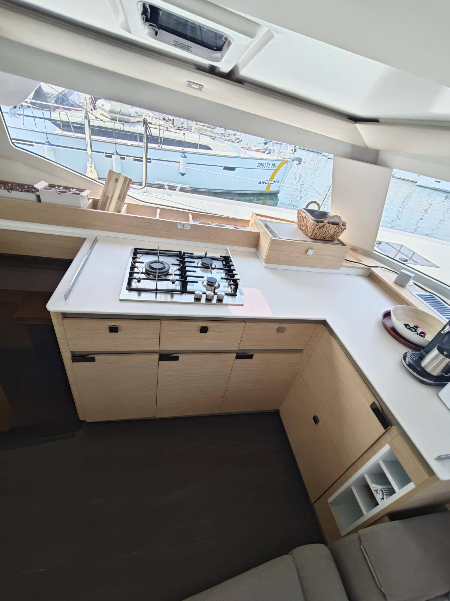Fountaine Pajot Elba 45 Caramita