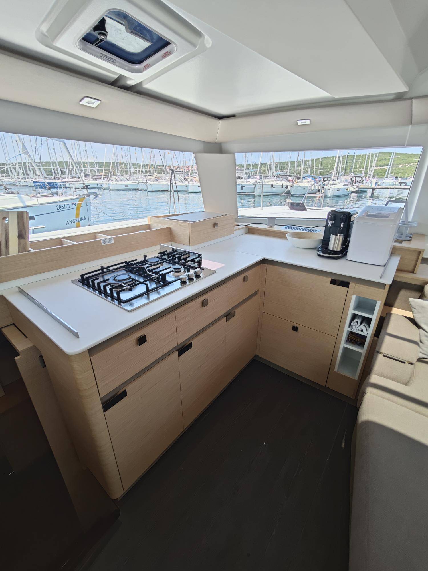 Fountaine Pajot Elba 45 Caramita