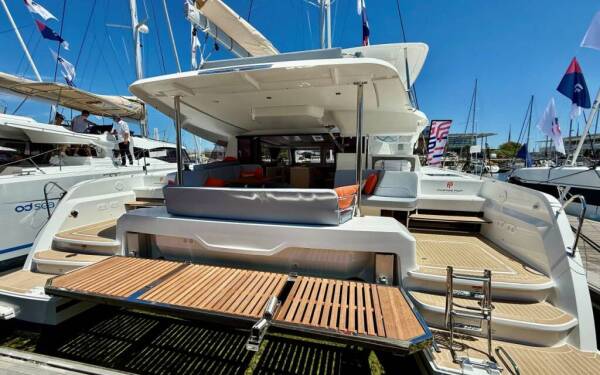 Fountaine Pajot FP 44 Maestro Raven