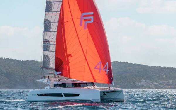 Fountaine Pajot FP 44 Quatuor THE WAKE