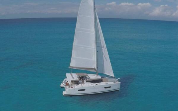 Fountaine Pajot Isla 40 SEA BREEZE 