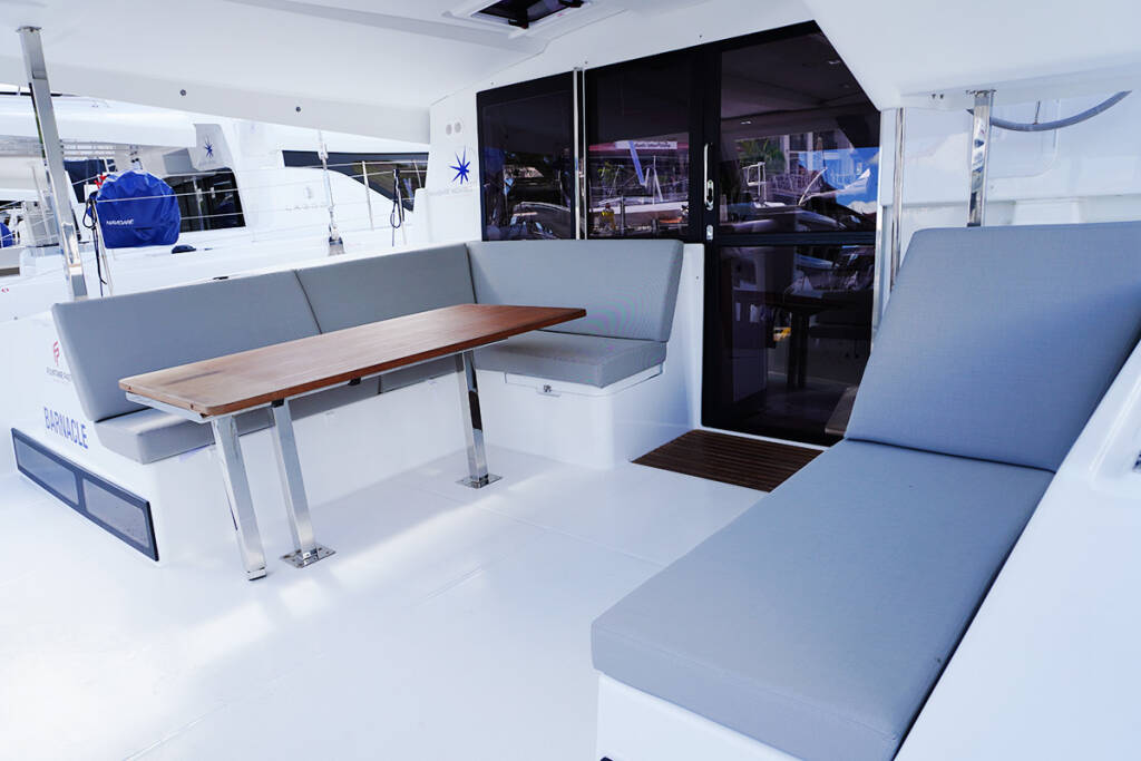 Fountaine Pajot Isla 40 Barnacle