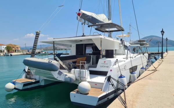 Fountaine Pajot Lucia 40 Lucia 69