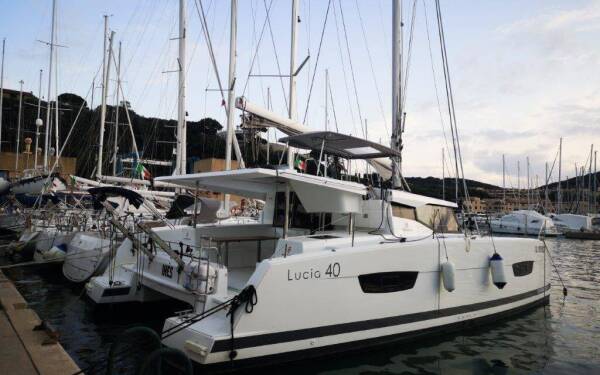 Fountaine Pajot Lucia 40 Ines