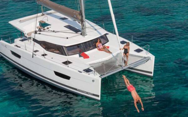 Fountaine Pajot Lucia 40 Luna Rossa II