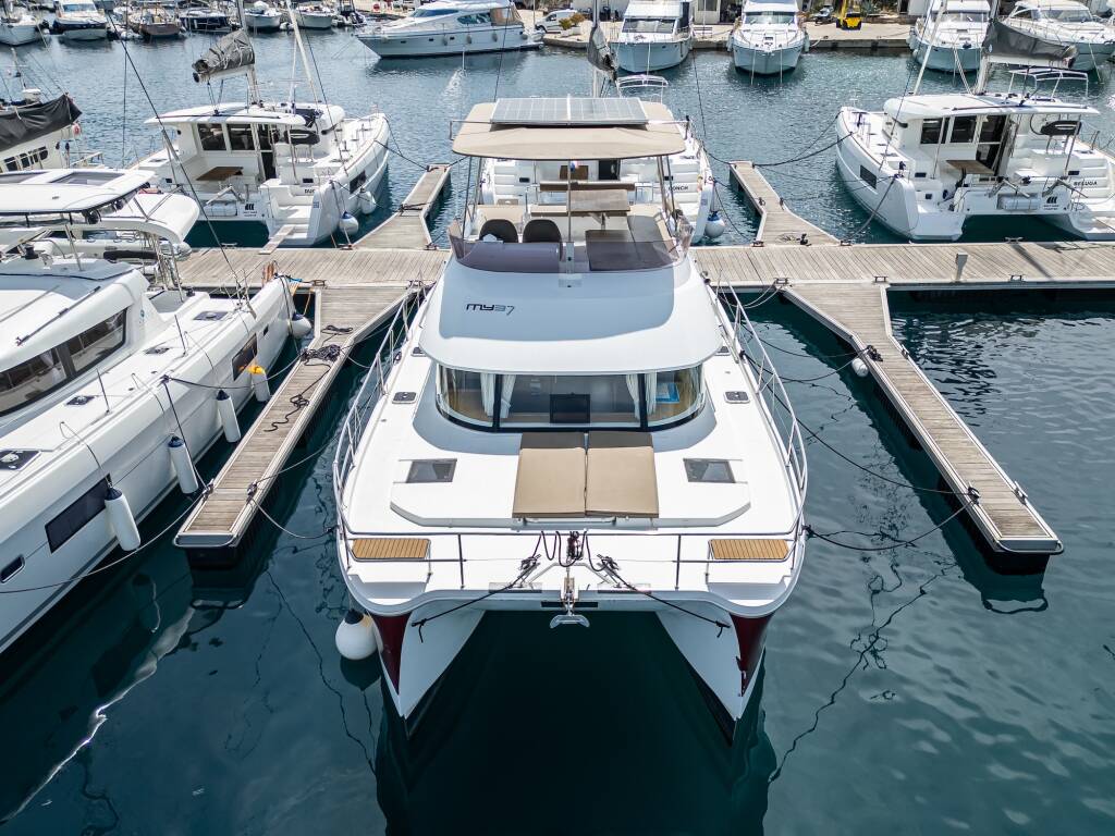 Fountaine Pajot MY 37 Dream Star