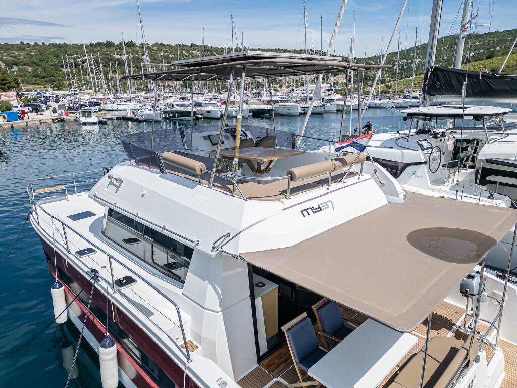 Fountaine Pajot MY 37 Dream Star