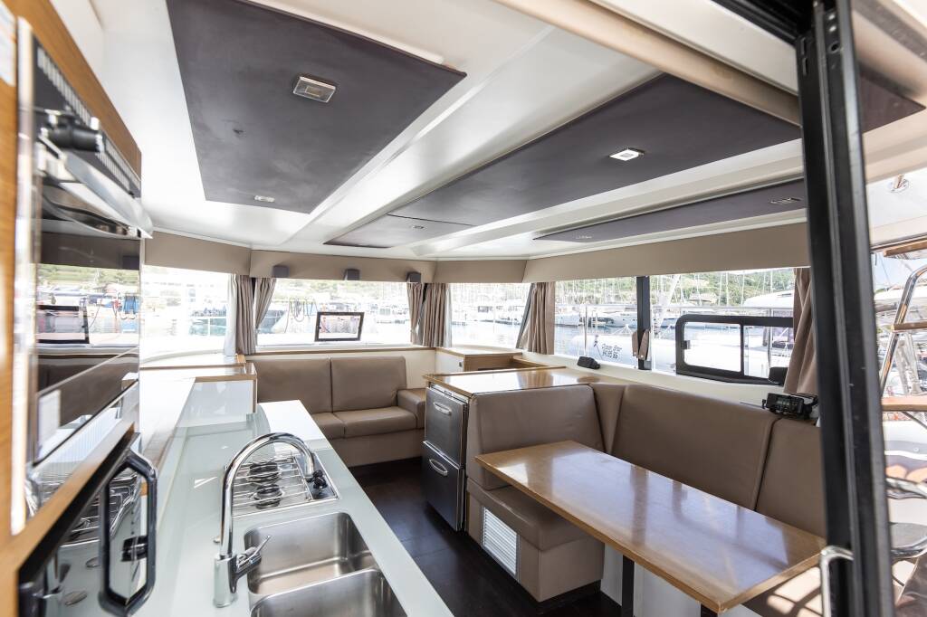 Fountaine Pajot MY 37 Dream Star