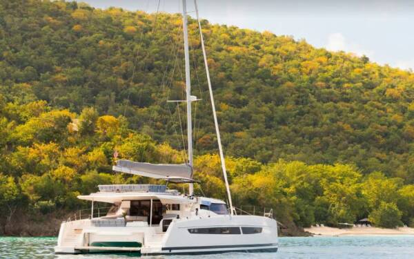Fountaine Pajot New 51 MARIPOSA BAY