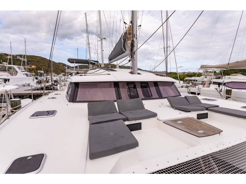 Fountaine Pajot Saba 50 Phoenix