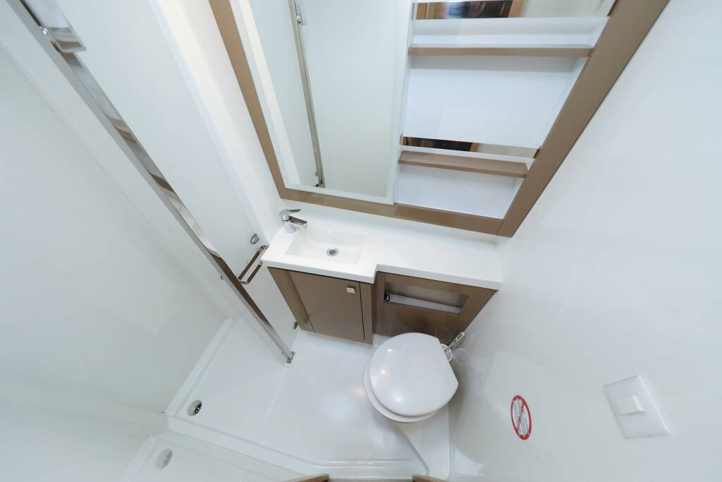 Fountaine Pajot Saona 47 Quintet Martin V